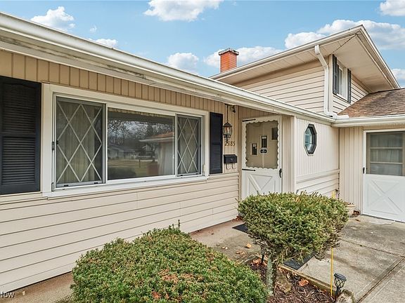 4th image of 25185 Fawn Dr
