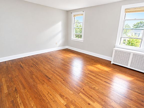 5th image of 5535 Centre Ave APT 11