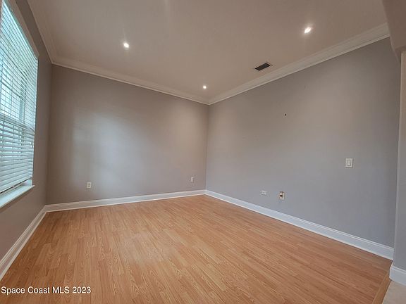 5th image of 1541 Bridgeport Cir