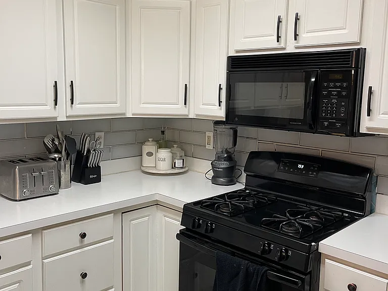 8809 Stoneridge Cir #T-2 — Photo 7