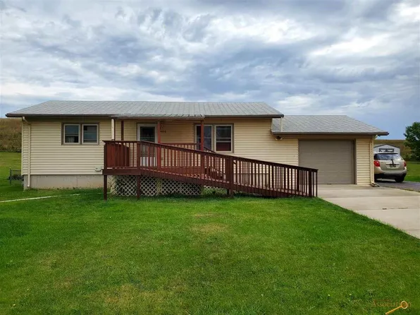 606 Thunderbird Dr, Box Elder, SD 57719