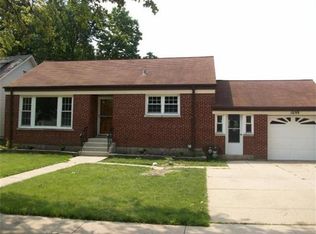 1699 E Algonquin Rd, Des Plaines, IL 60016