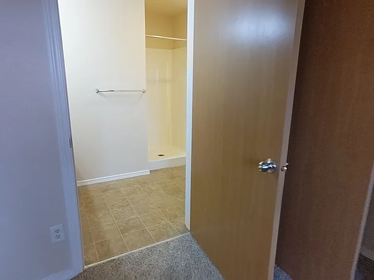 Wellesley Park Apartments — Photo 84