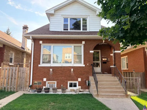5540 N Luna Ave #2, Chicago, IL 60630