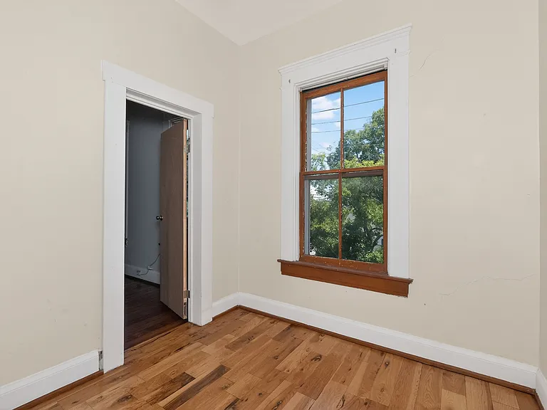 929 Western Ave #2 — Photo 6
