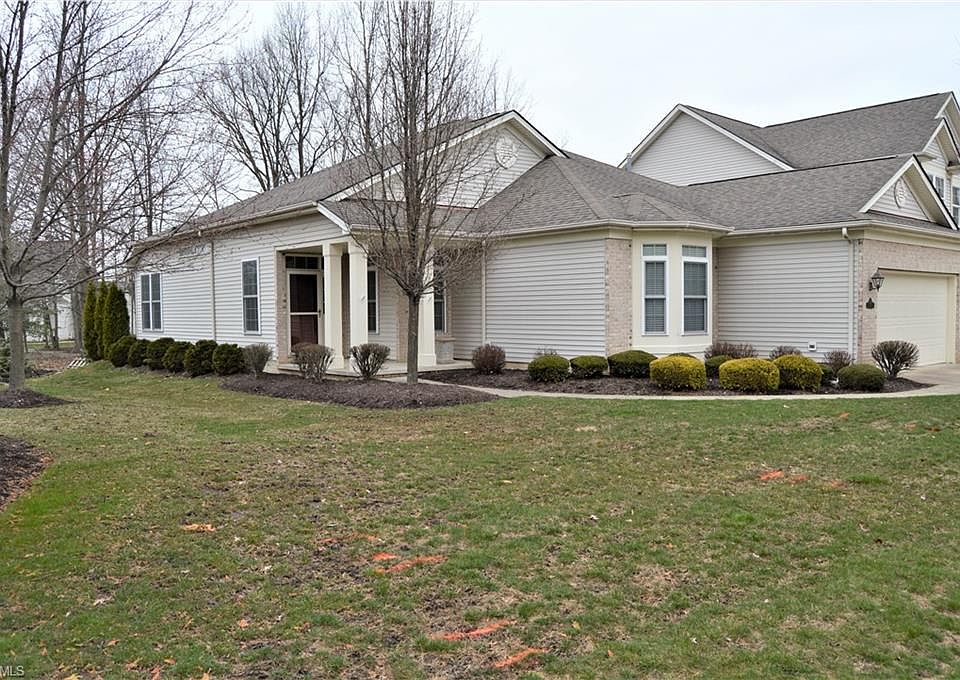 1st image of 21370 Woodview Cir