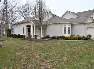 21370 Woodview Cir, Strongsville, OH 44136