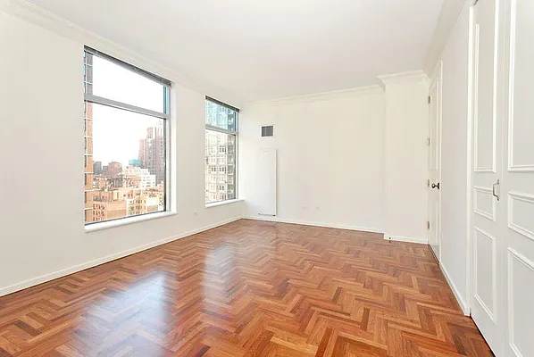 Sold by Real Direct | media 40