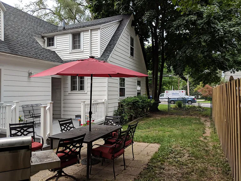 2261 Westfall Rd — Photo 4