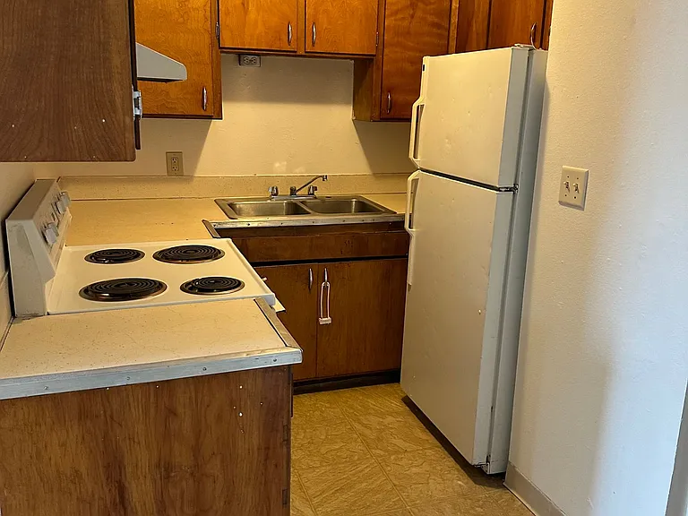 1890 Kalmia St #9 — Photo 8