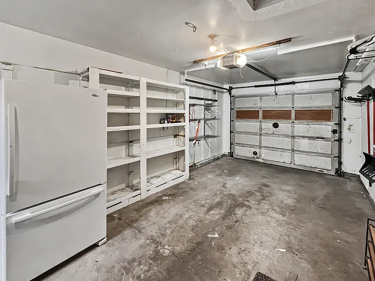3330 E 41st Ave — Photo 8