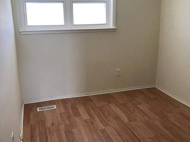 1228 W Master St — Photo 10