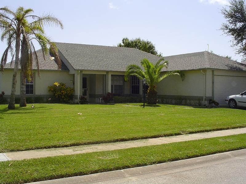 2nd image of 4331 Silver Lake Dr