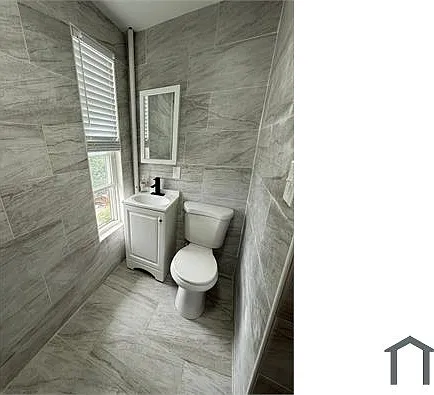 110 Spruce St #3 — Photo 8