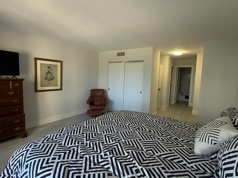5100 N Ocean Blvd #502 — Photo 13