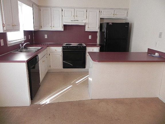 5th image of 3708 Holland Ct