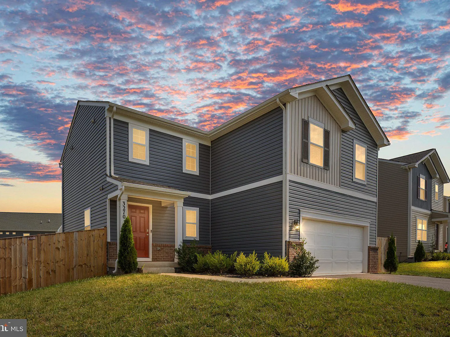 4 bed, 2.5 bath, 2855 sqft, $2,900 — Photo 3