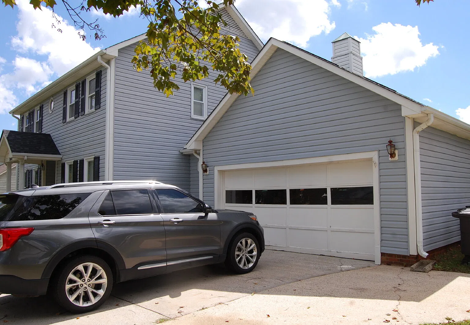 4 bed, 2.5 bath, 2414 sqft, $2,425 — Photo 3