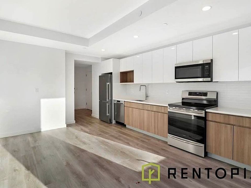 1st image of 77 Commercial St #5I