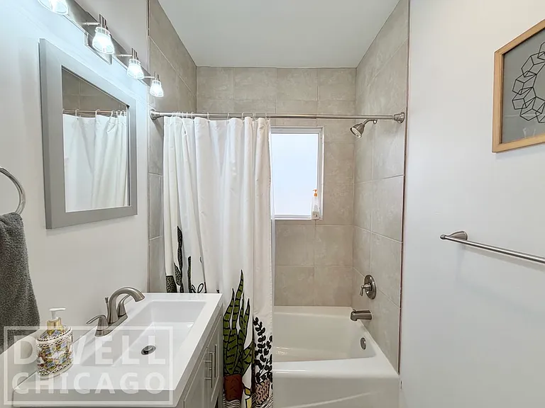 1419 N Paulina St — Photo 27