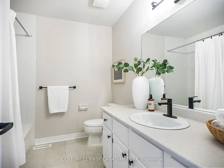 189 Homestead Cres #25 — Photo 15