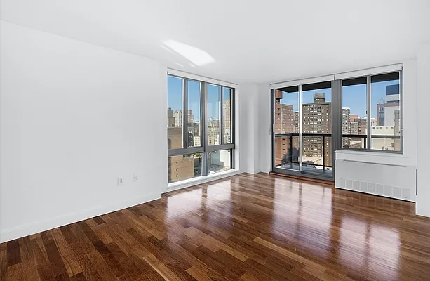 Rented by Mirador Real Estate | media 41