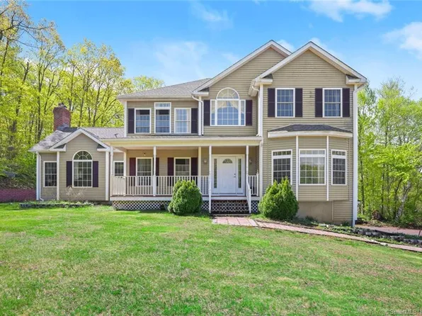 19 Mesa Drive, Bethany, CT 06524