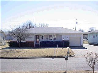 1st image of 14 Glenda Dr
