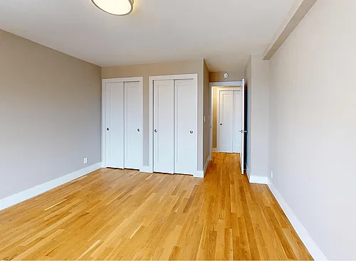 310 Greenwich St Photo 1