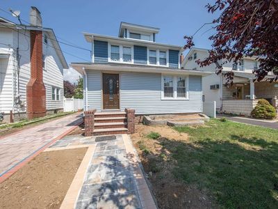 131 E Maujer St, Valley Stream, NY, 11580