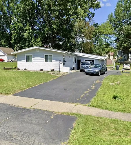 74 Homestead Dr #4 Photo 1