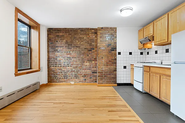 Rented by Corcoran | media 11