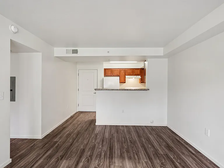 Lofts@ 10 — Photo 37