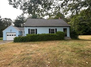 15 Gardner Rd, Hubbardston, MA 01452