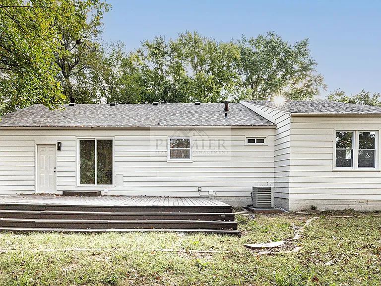 8340 Riggs St — Photo 17