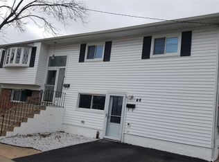 46 Radcliff Rd, Island Park, NY 11558