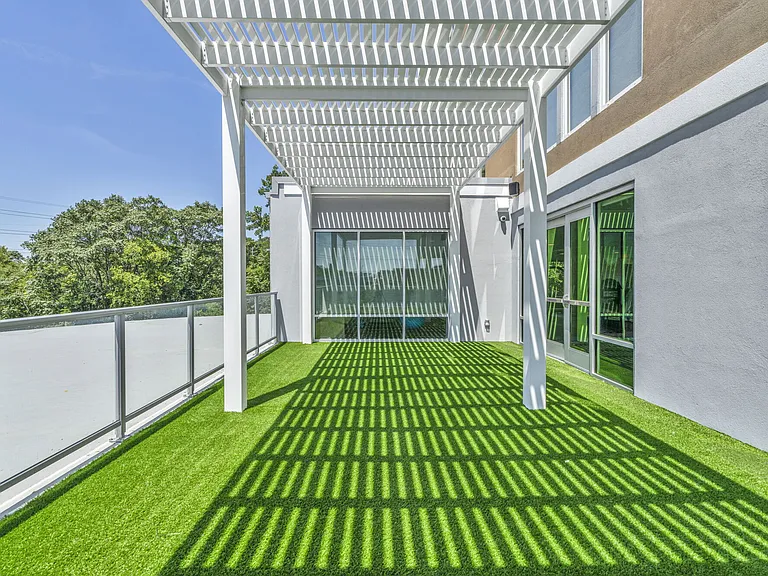 Haven at Charlotte — Photo 25