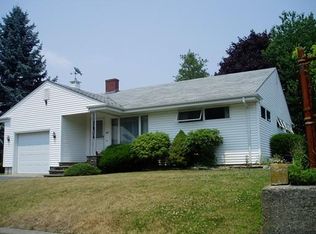 220 Field St, Fall River, MA 02721