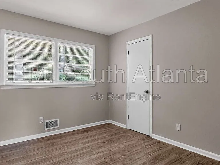 206 Evenview Cir — Photo 14