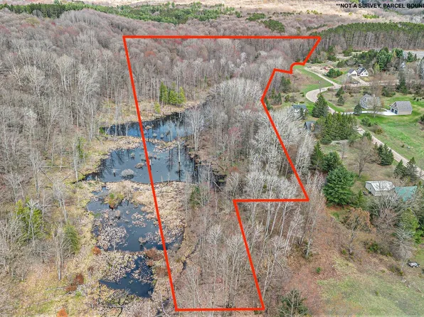 00-97A Vail Dr, Cadillac, MI 49601