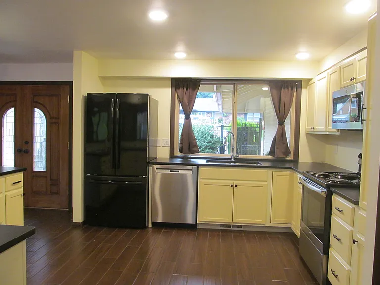 2165 S Ridgeview Way — Photo 4