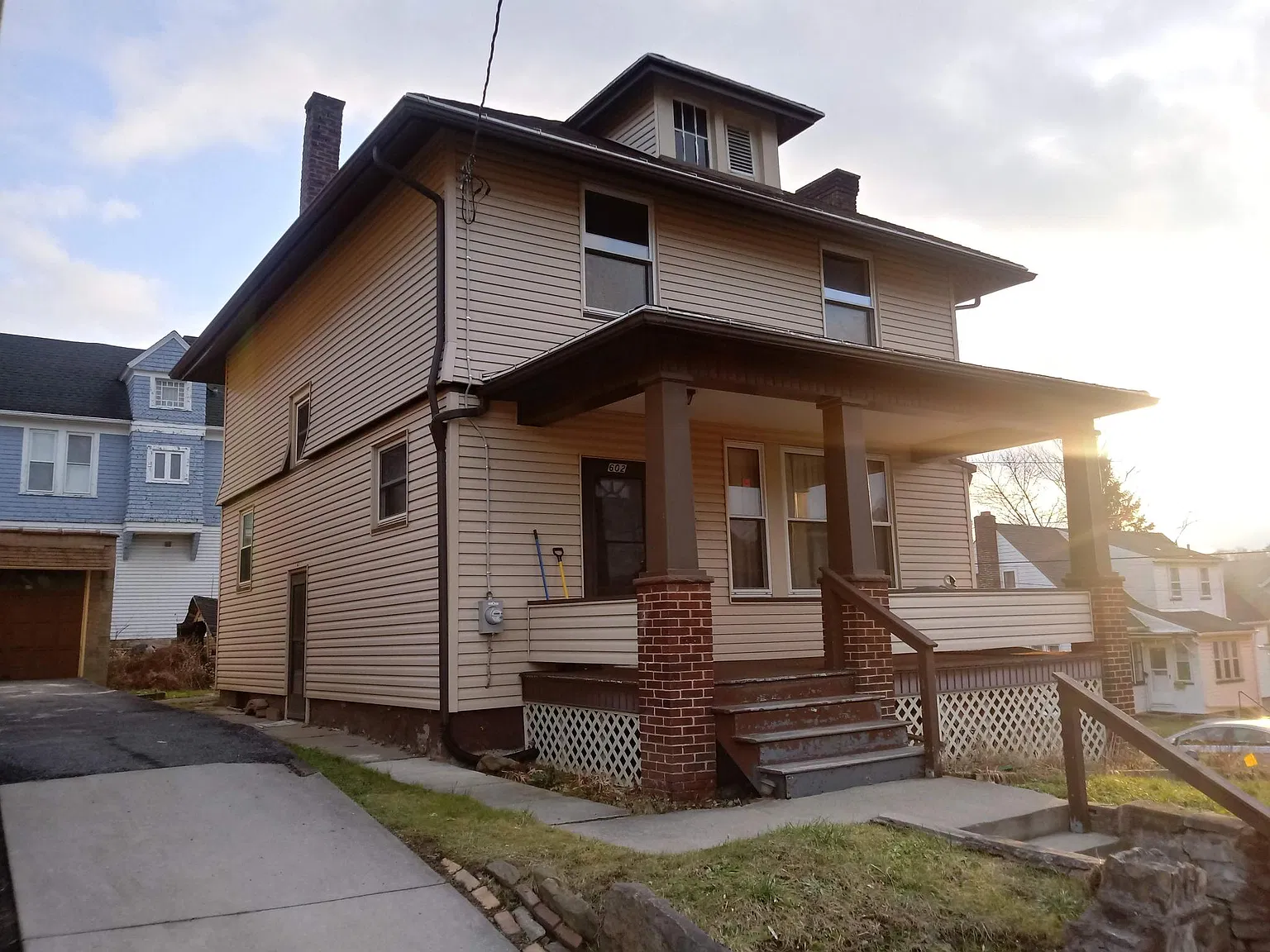 602 Murdock St — Photo 1