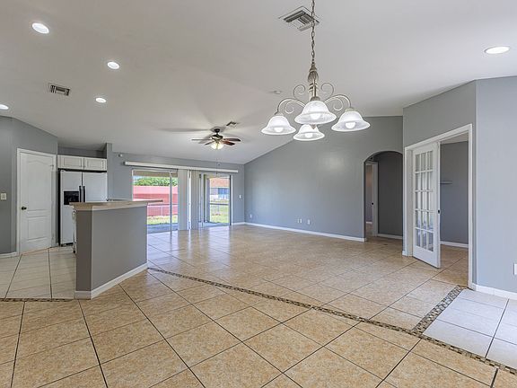 2nd image of 460 Petite Ave