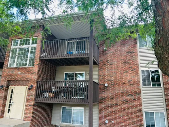 88 W Side Dr, Iowa City, IA 52246