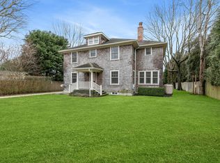 142 Toylsome Ln, Southampton, NY 11968