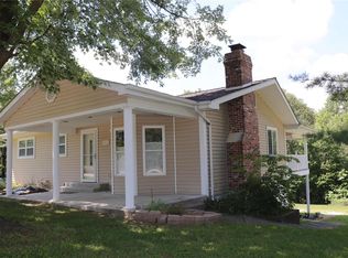 8411 Alpine Village Dr, Barnhart, MO 63012