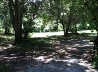 1068 Seaside Ln, Charleston, SC 29412