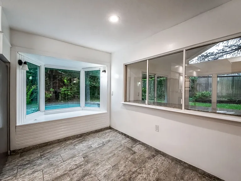 3940 Dalgreen Cir — Photo 15