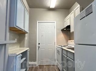 1215 Peach St APT 1, Lincoln, NE 68502