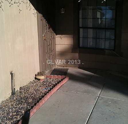 2nd image of 1322 Stokes St
